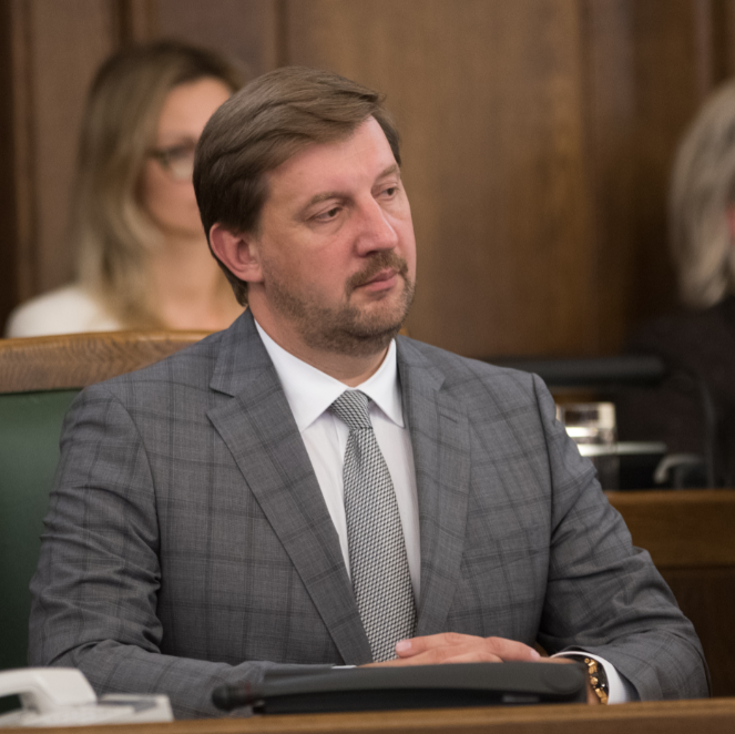 Bezdarbnieka pabalsta apmērs ir jāpalielina, izmaksas ilgums – jāpagarina