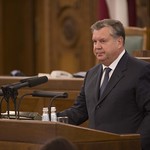 IZM algu palielinājuma jautājumus risina uz bērnu rēķina