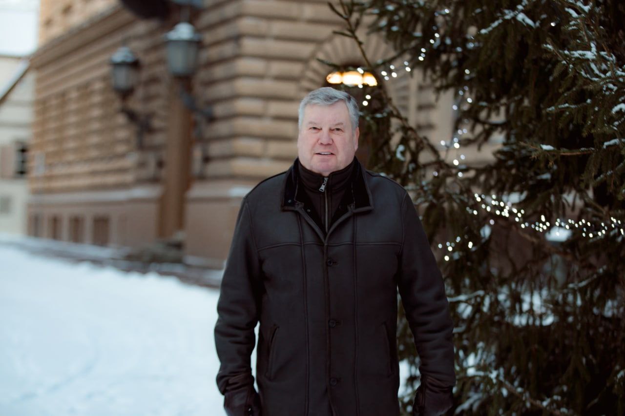 JĀNIS URBANOVIČS: SASKANĪGU JAUNO GADU!