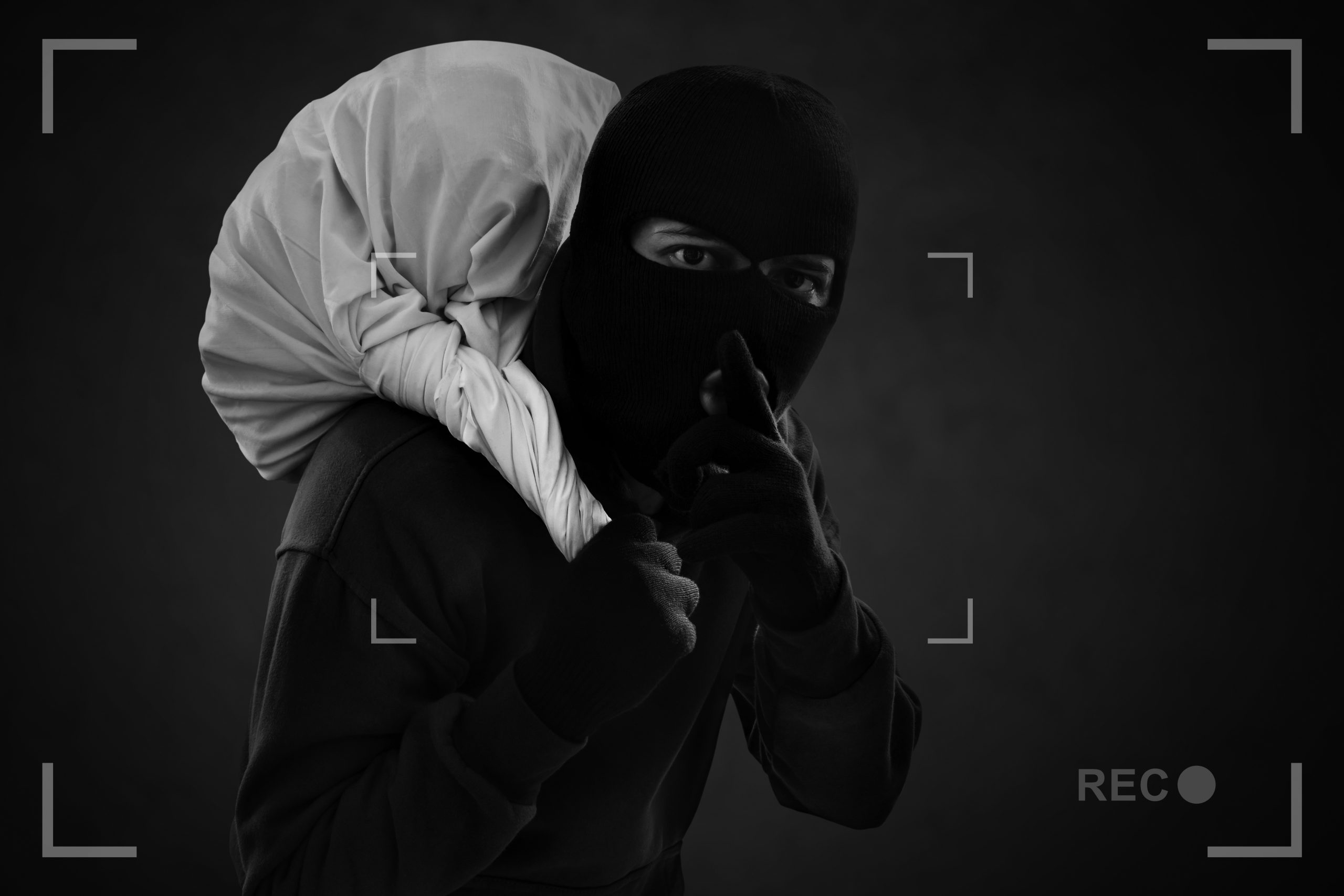 “Kā valdība notrieca 3 miljonus tavas nodokļu naudas”